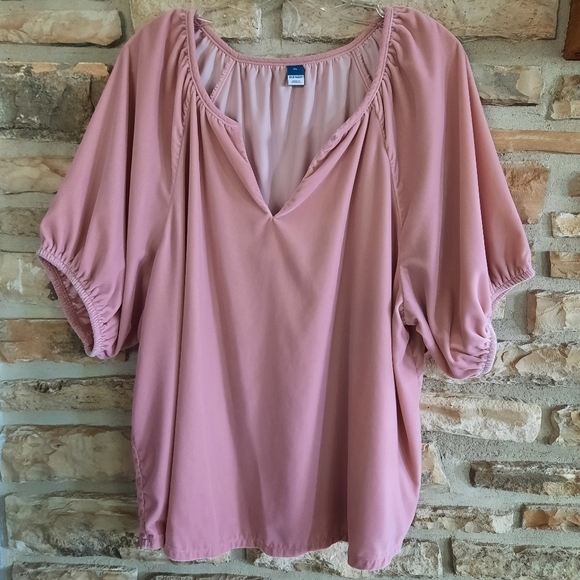 Old Navy Tops - Old Navy Faux Velvet Top Vee Neck Cropped Pink Blush Women's Size XL